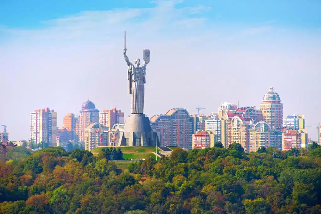 Как узнать актуальные новости из рынка недвижимости?