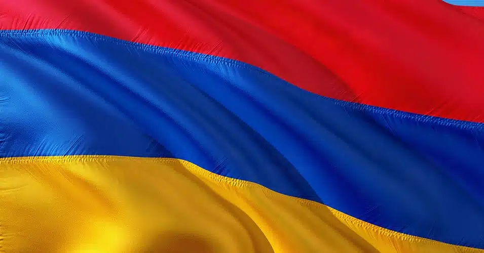 Премьер-министр Армении уходит в отставку