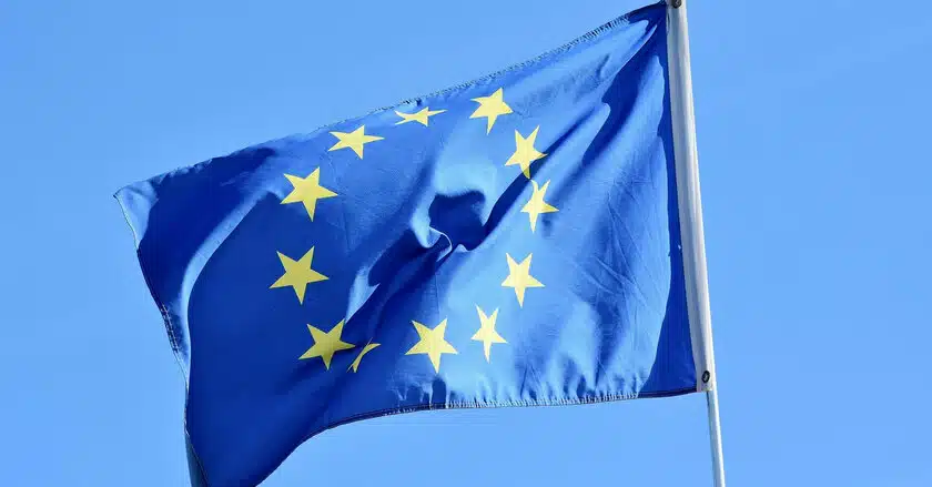 ЕС пообещал Беларуси €3 млрд за курс на демократию