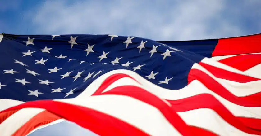 США пока не планируют открывать границу для иностранцев