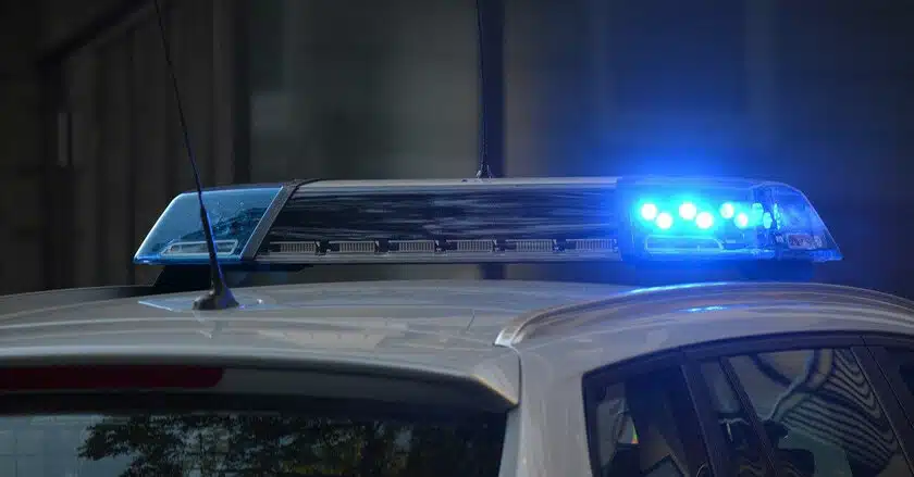 Во Франции стреляли в полицейских: началась спецоперация