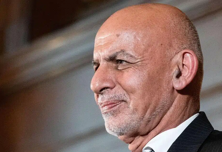 Президент Афганистана вывез с собой сотни миллионов долларов