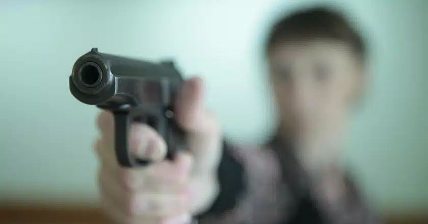 В Германии застрелили кассира за просьбу надеть маску