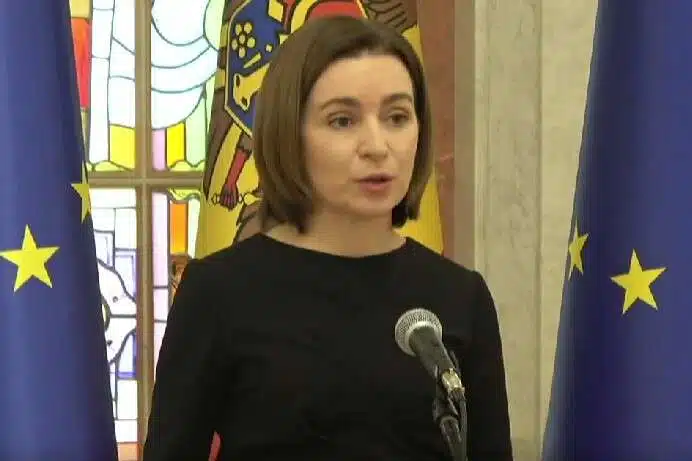 Молдова закриває повітряний простір і оголошує надзвичайний стан
