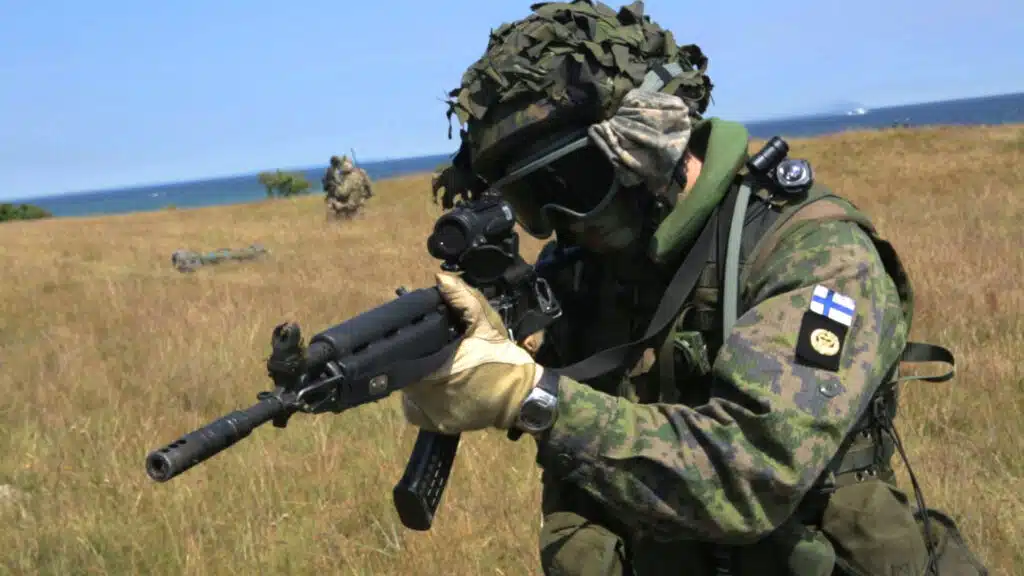 Фінляндія підвищила рівень готовності своїх збройних сил
