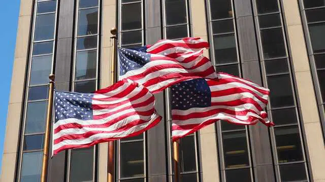 В США обвинили российских олигархов в попытках обойти санкции