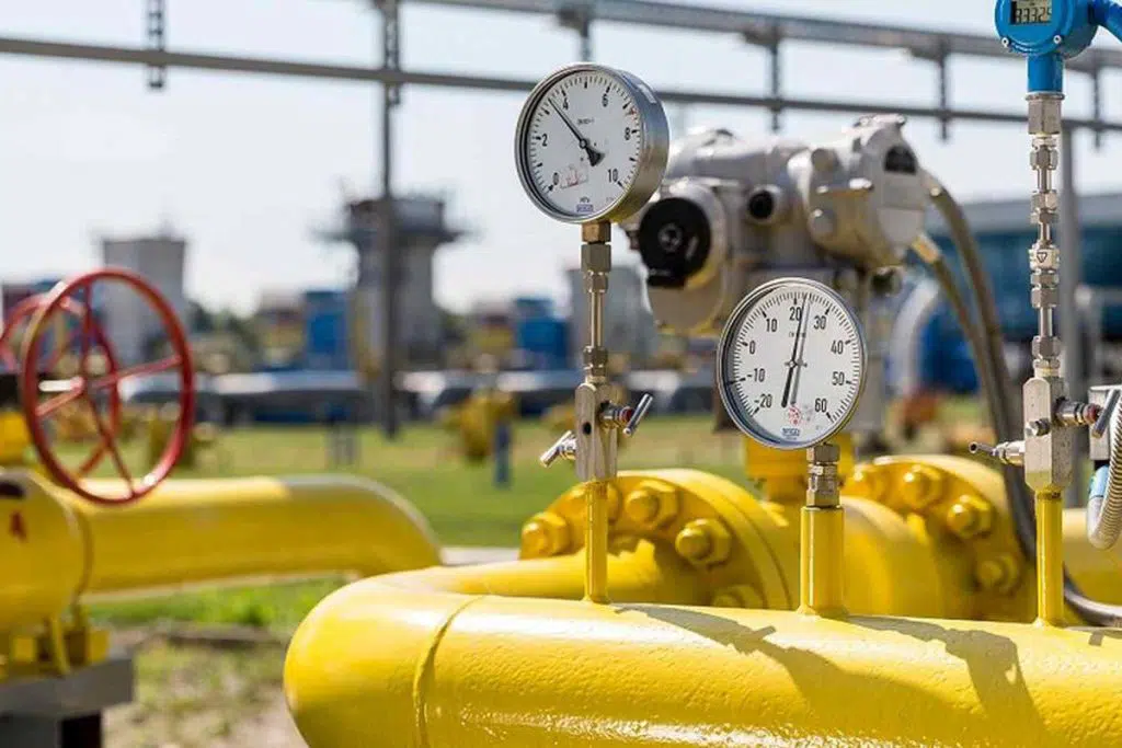 Польща достроково розриває газовий контракт з росією