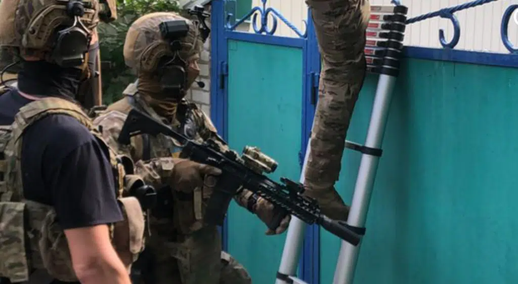 СБУ знешкодила велику мережу російської агентури, яку координував радник аксьонова (Відео)