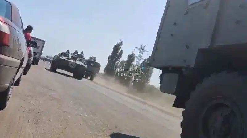 Окупанти перекидають військову техніку до лінії бойових дій на Херсонщині