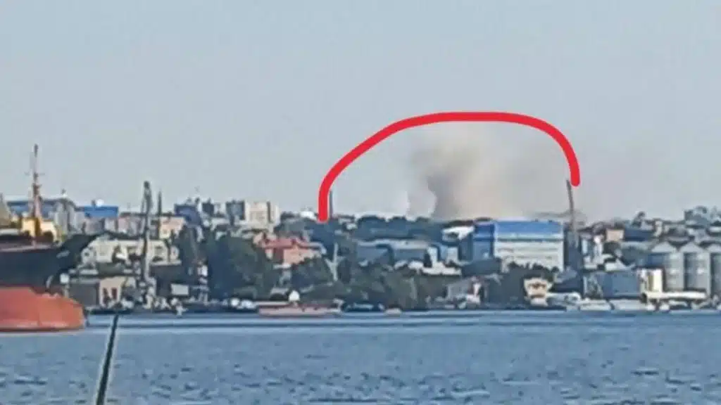 У Херсоні завдали удару по військовій частині росіян