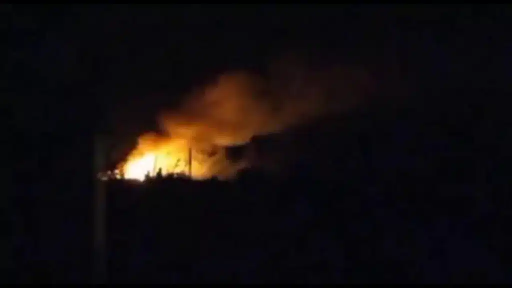 В окупованому Алчевську повідомляють про пожежу на складі боєприпасів (Відео)