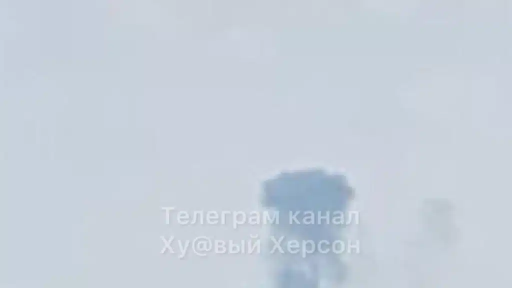 У Новій Каховці повідомляють про вибухи та прильоти