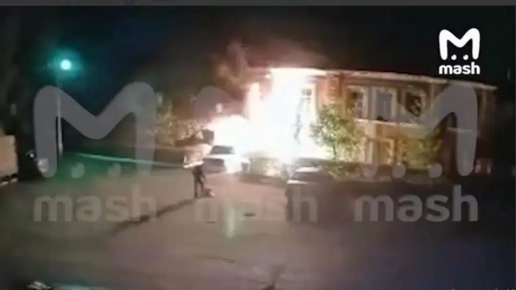 У Росії продовжують підпалювати військкомати (Відео)