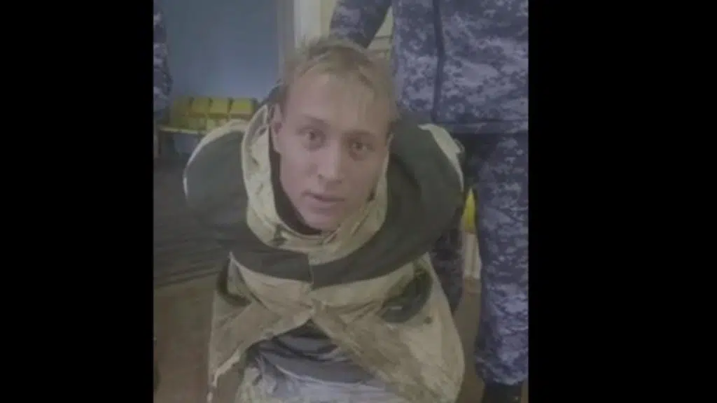 У Росії відкрили стрілянину у військкоматі