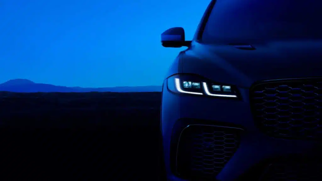 Jaguar представив оновлений F-Pace із збільшеним запасом ходу