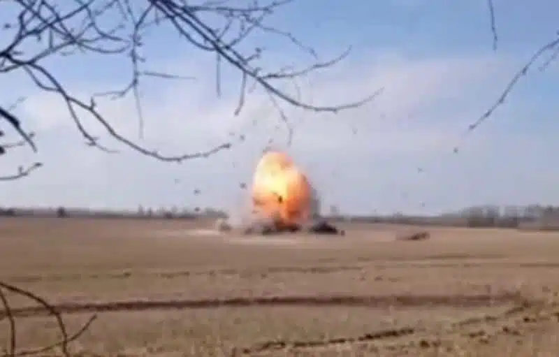 Окупанти підірвали свій бойовий вертоліт Ка-52 “Алігатор” після вимушеної посадки