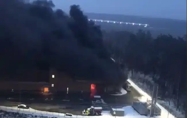 У Росії спалахнув черговий ТЦ (Відео)