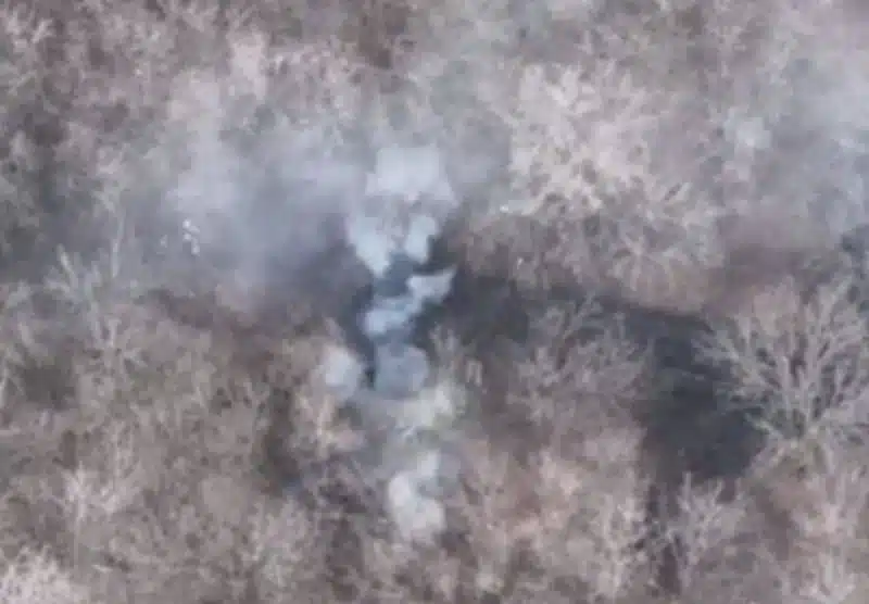 Артилерія ЗСУ знищила російську бронетехніку на ворожих позиціях