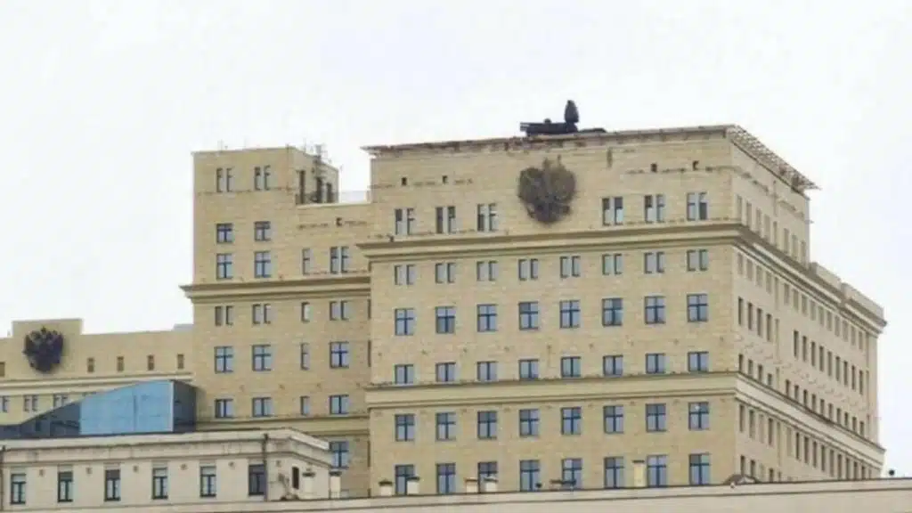 В ISW розповіли, навіщо росіяни підняли установки ППО на дахи будинків висоток у Москві