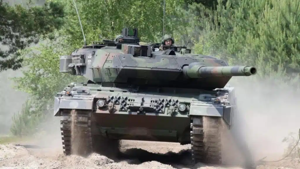 В Україну вже прибули перші Leopard: названа кількість