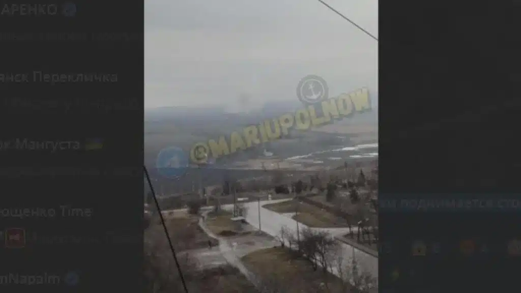 У Маріуполі пролунали сильні вибухи