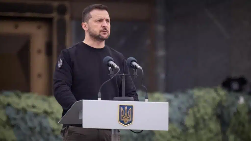 Зеленский заявил о решающем этапе войны в Украине