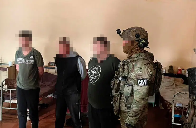 СБУ викрила в’язнів Рівненської колонії, які виманювали гроші у родичів українських військовополонених