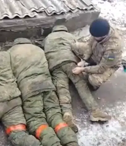 Успішна операція ЗСУ: взято у полон шість окупантів (Відео)