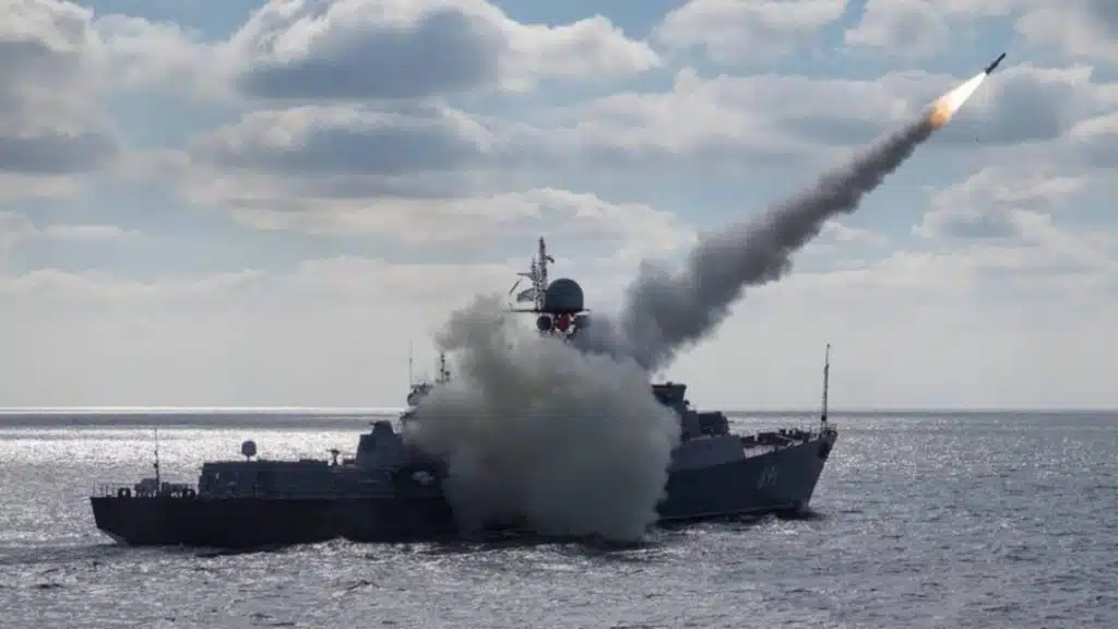 У Чорному морі зафіксовано нетипову активність росіян