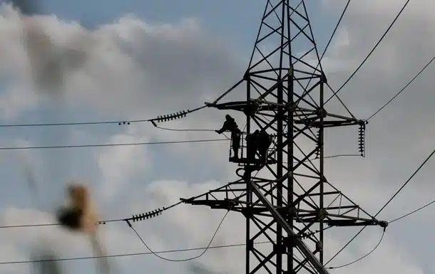Україна відновлює експорт електроенергії: струм надійде до двох країн