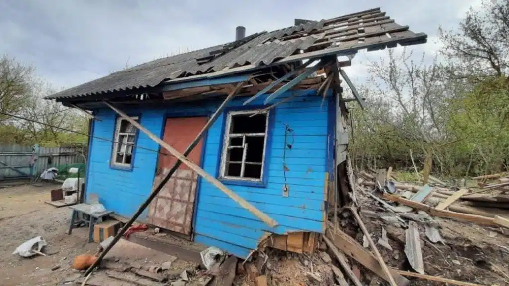 На Сумщині внаслідок російського обстрілу загинула жінка