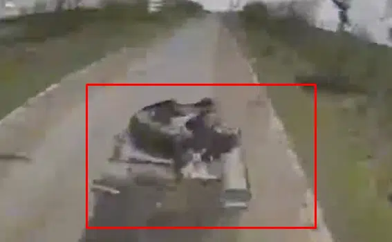 СБУ за допомогою дронів завдала ударів по техніці росіян (ВІДЕО)