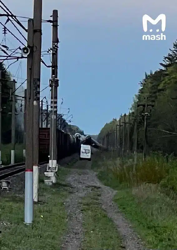 В рф знову підірвали залізницю