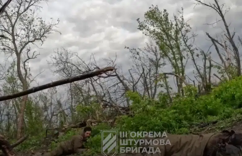 Допит полонених на полі бою (ВІДЕО)
