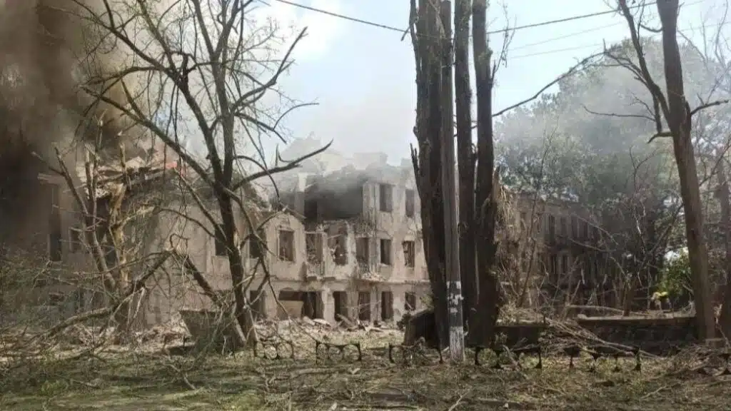 Мер Дніпра розповів подробиці ракетного удару по лікарні