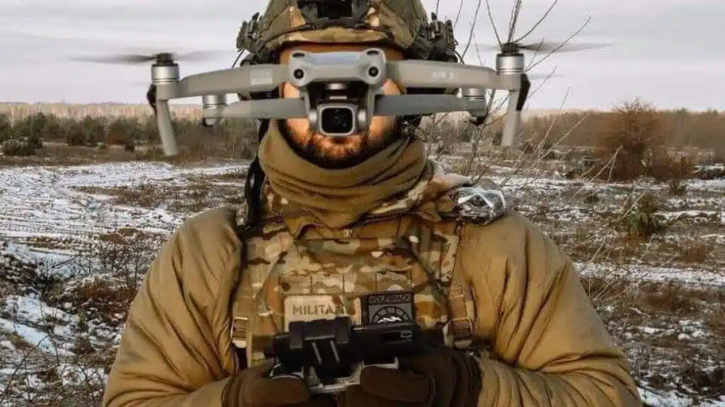 У Курській та Брянській областях рф заявили про нічну атаку безпілотників: є влучення