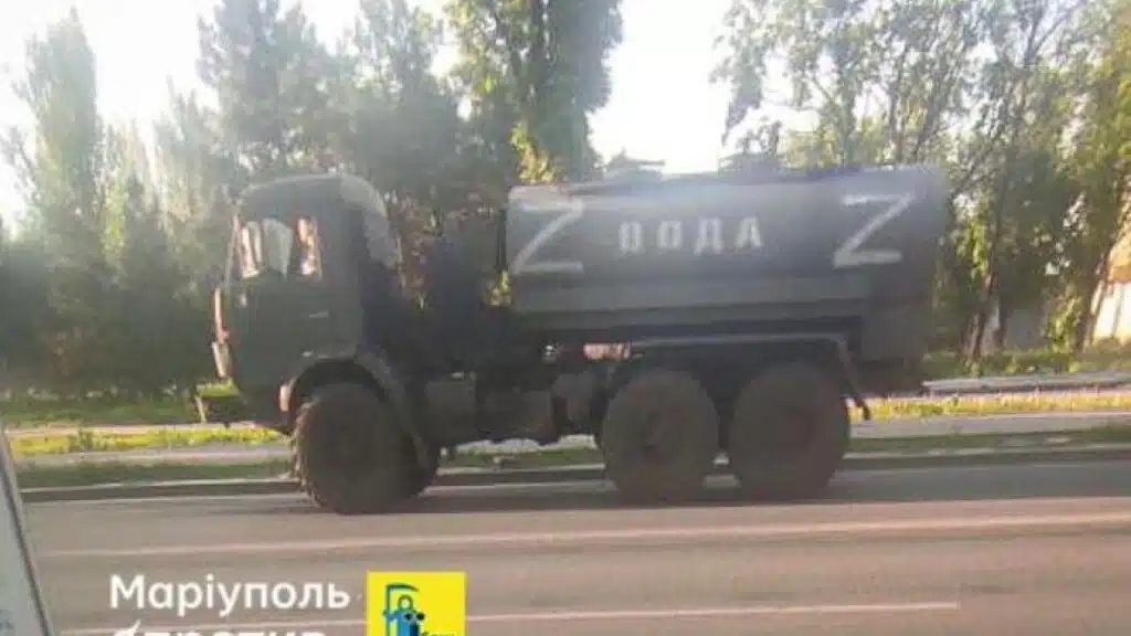 У Маріуполі помічено активний рух військової техніки окупантів