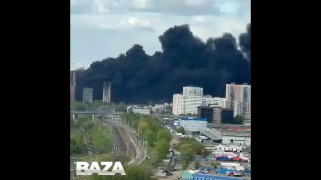 У Москві чергова пожежа: горить житловий комплекс (ВІДЕО)