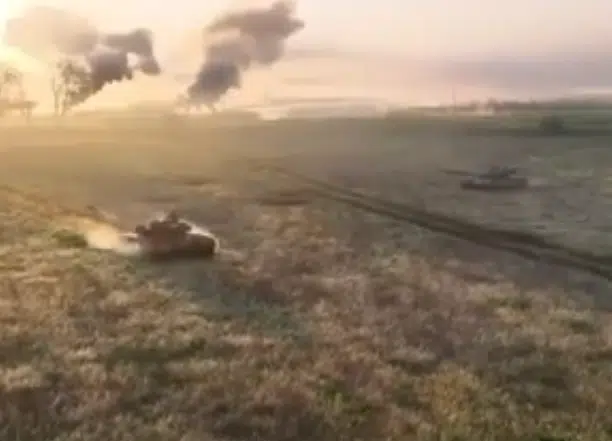 Два танки розносять російські позиції під Бахмутом (ВІДЕО)