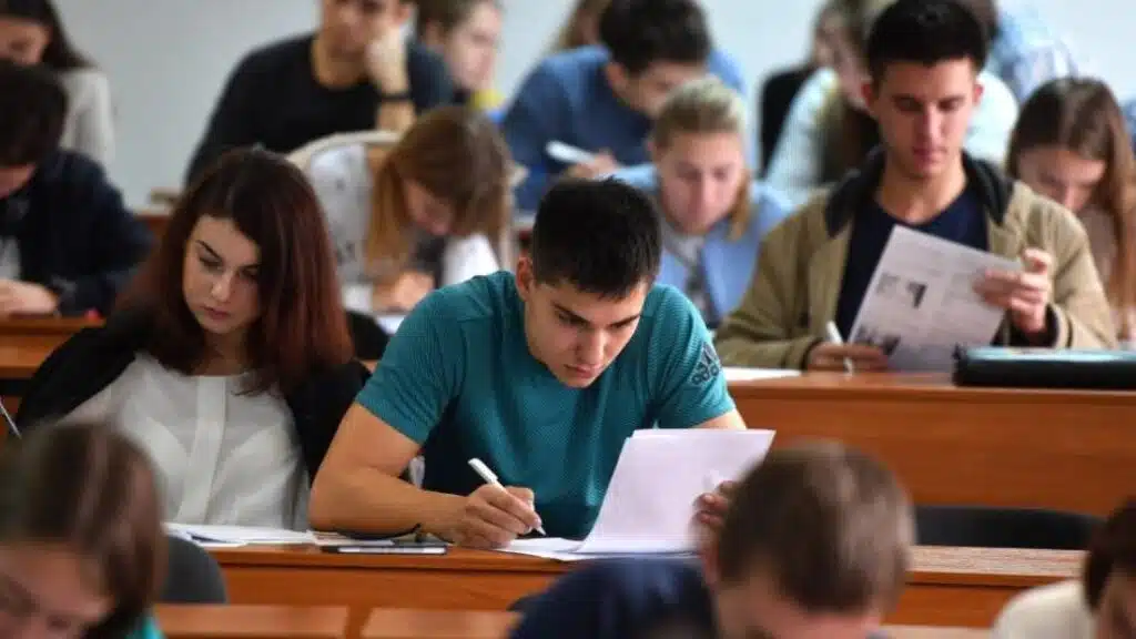 В Україні запровадять мову міжнародного спілкування