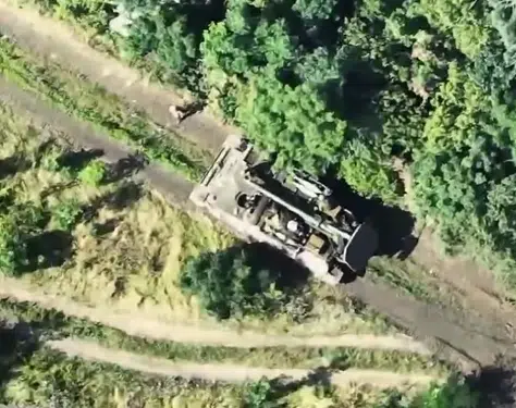 Бійці ЗСУ розібрали на молекули рідкісний російський «Тюльпан» (ВІДЕО)