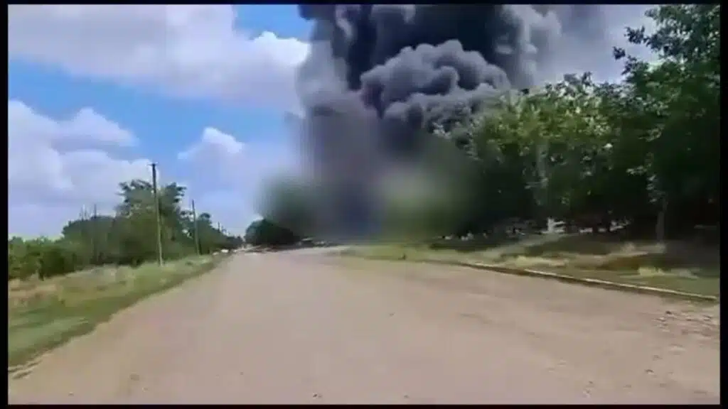 В окупованому Токмаку ЗСУ завдали удару по командному пункту росіян (ВІДЕО)