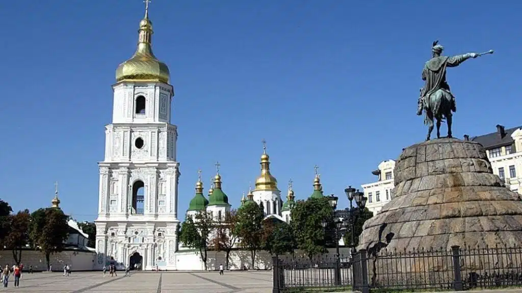 Росіяни рано-вранці атакували Київ: є загиблі