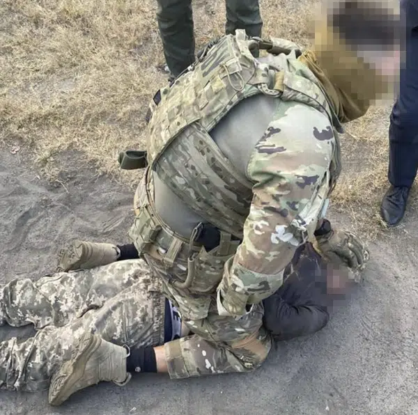 СБУ затримала у Дніпрі агента фсб, який видавав себе за військового, щоб безперешкодно шпигувати за ЗСУ