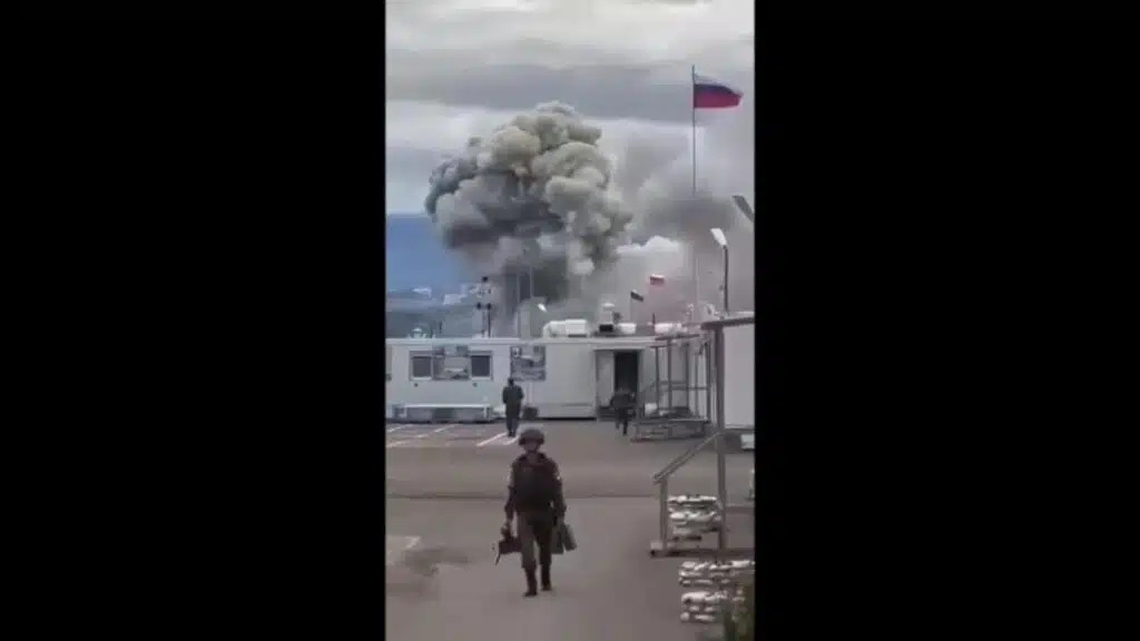 Опубліковано відео удару армії Азербайджану по російських миротворців у Нагірному Карабаху
