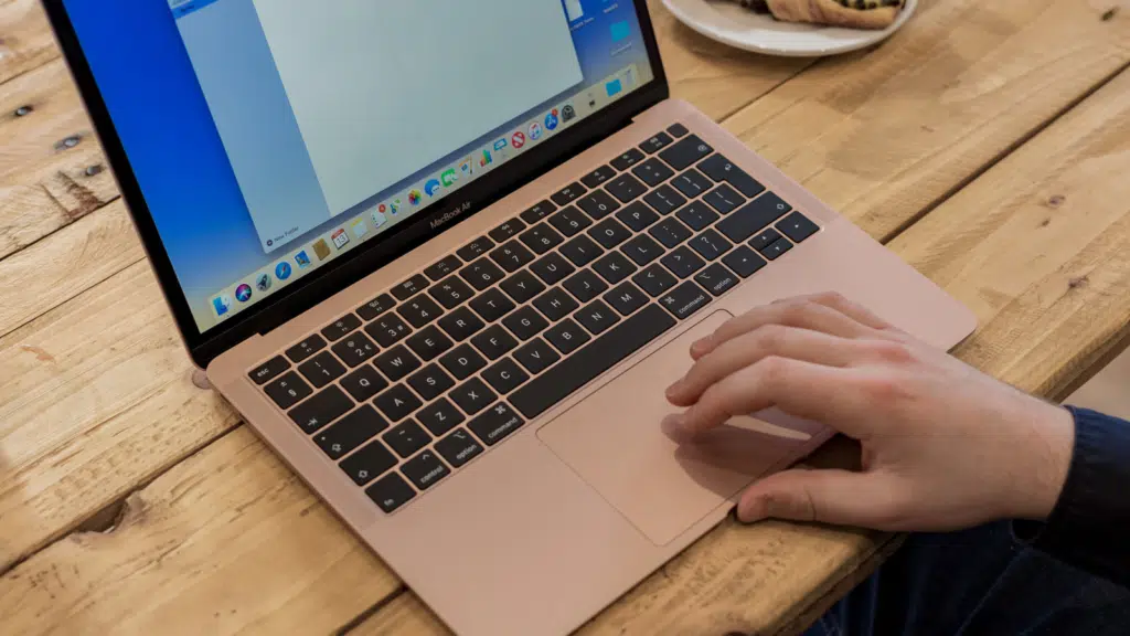 MacBook Pro, Air или iMac: выбираем лучший ноут для студента