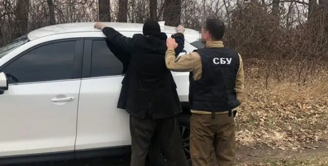За матеріалами СБУ до 15 років тюрми засуджено російського агента, який розвідував позиції ЗСУ під Авдіївкою та Бахмутом