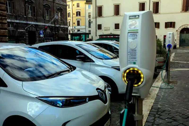 Как выбрать автошины R21 для электромобиля