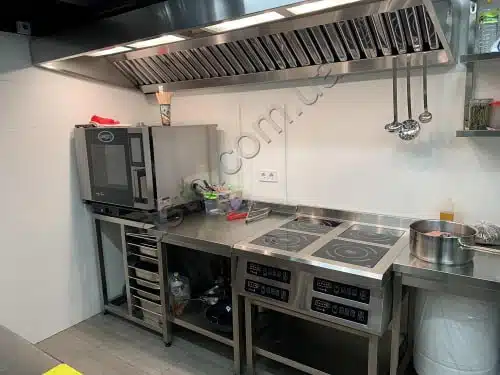 Где купить вытяжной зонт для кухни, разделочный стол из нержавейки и другие изделия для общепита