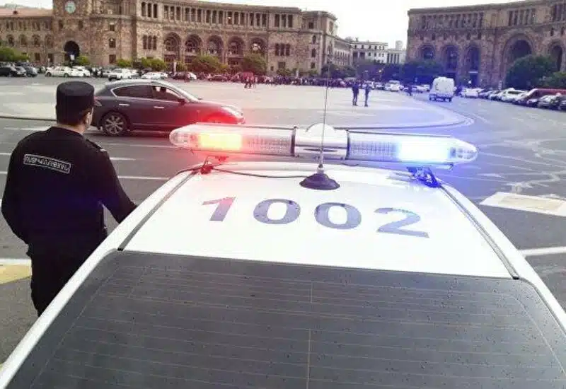 В центрі столиці Вірменії сталася стрілянина